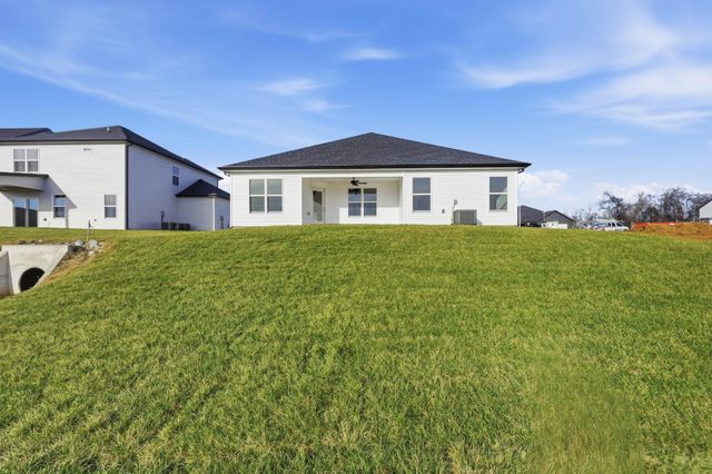 2677 Brewster Dr, Clarksville, TN 37042