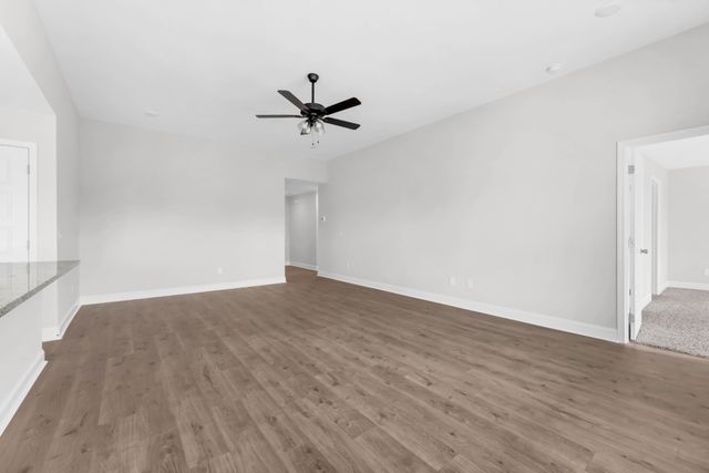 2677 Brewster Dr, Clarksville, TN 37042