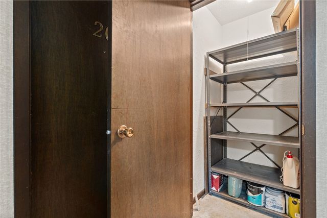 406 Teakwood Lane NE 20, Cedar Rapids, IA 52402