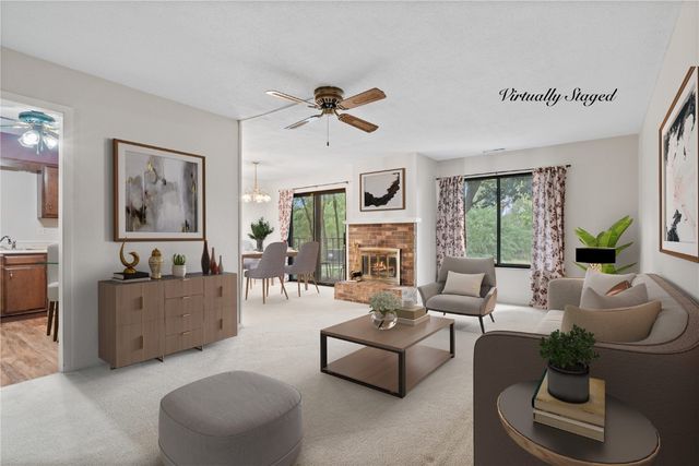 406 Teakwood Lane NE 20, Cedar Rapids, IA 52402