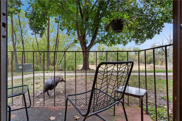 406 Teakwood Lane NE 20, Cedar Rapids, IA 52402