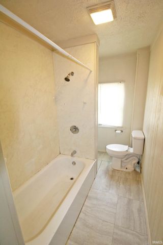 2813 W Franklin Street, Evansville, IN 47712