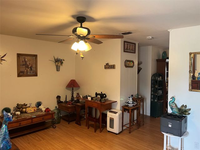 2010 Kyle Drive, Paris, TX 75460