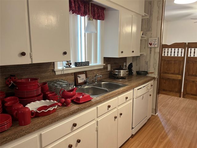 2010 Kyle Drive, Paris, TX 75460