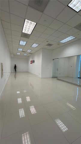 1200 Brickell Ave 200, Miami, FL 33131