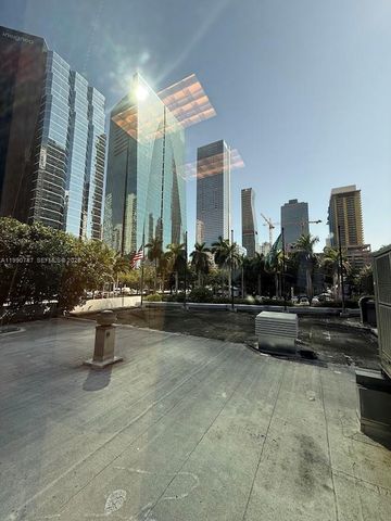 1200 Brickell Ave 200, Miami, FL 33131