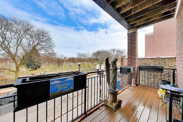 4880 N Clark Street 2A, Chicago, IL 60640