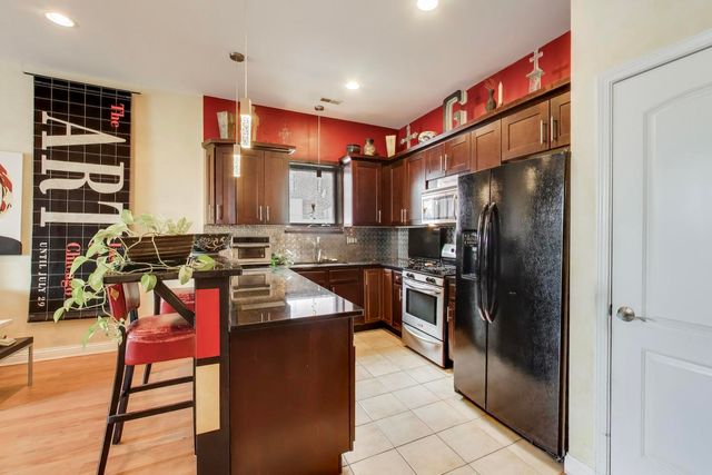 4880 N Clark Street 2A, Chicago, IL 60640