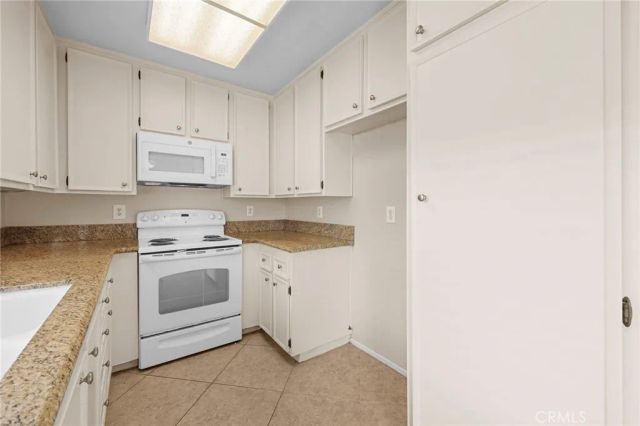 1401 Cheltenham Lane, La Habra, CA 90631