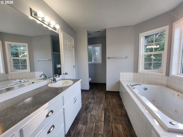 16017 Ne 187TH Ave, Brush Prairie, WA 98606