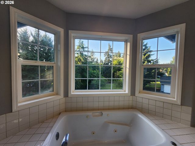 16017 Ne 187TH Ave, Brush Prairie, WA 98606