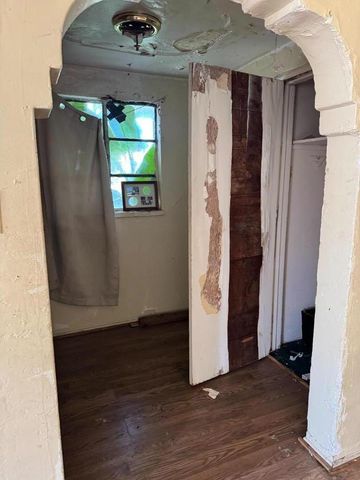 2138 Dumbarton Avenue, East Palo Alto, CA 94303