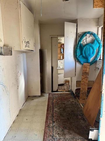 2138 Dumbarton Avenue, East Palo Alto, CA 94303