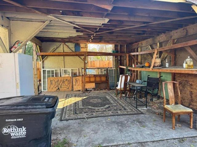2138 Dumbarton Avenue, East Palo Alto, CA 94303