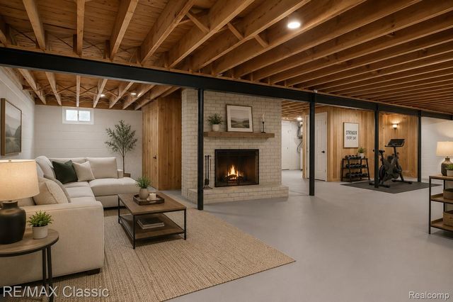 10268 7 Mile Road, Salem Township, MI 48167