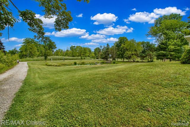 10268 7 Mile Road, Salem Township, MI 48167