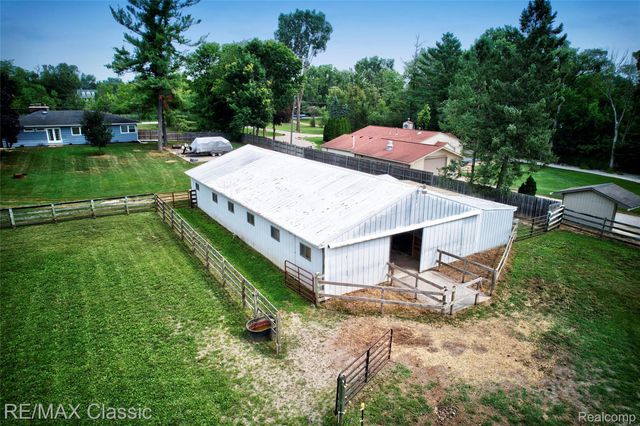 10268 7 Mile Road, Salem Township, MI 48167