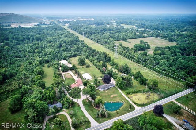 10268 7 Mile Road, Salem Township, MI 48167
