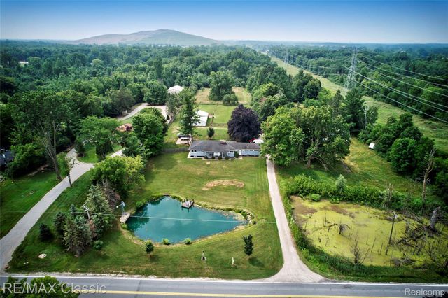 10268 7 Mile Road, Salem Township, MI 48167