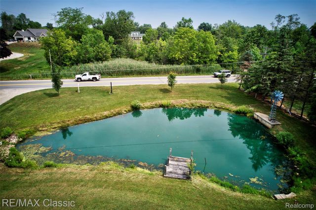 10268 7 Mile Road, Salem Township, MI 48167