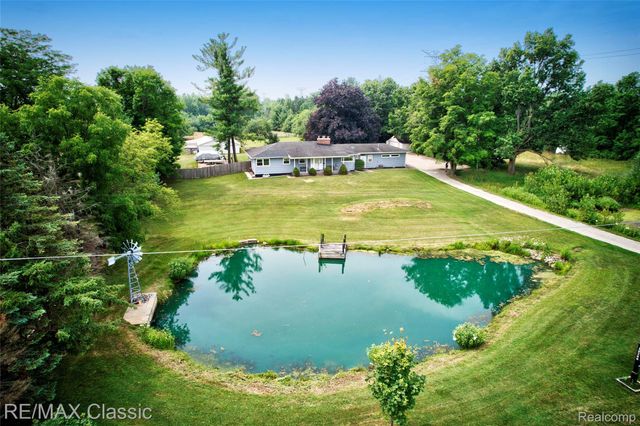 10268 7 Mile Road, Salem Township, MI 48167