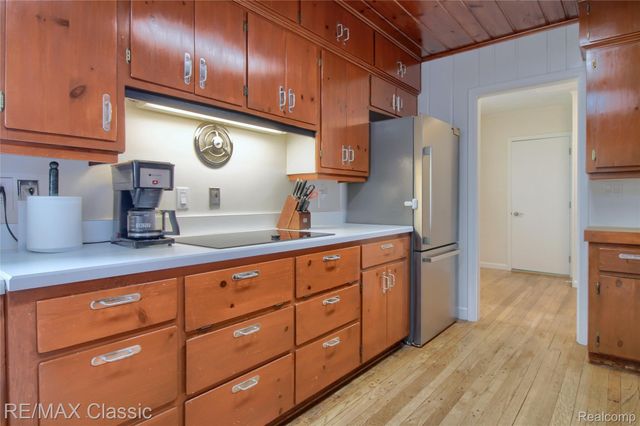 10268 7 Mile Road, Salem Township, MI 48167