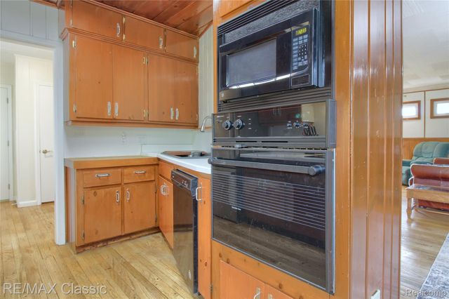 10268 7 Mile Road, Salem Township, MI 48167