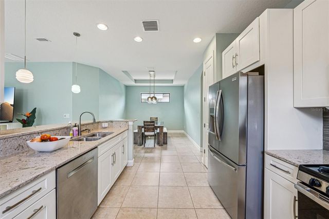 8433 ALBERATA VISTA DRIVE, Tampa, FL 33647