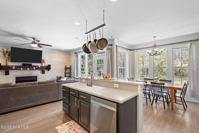 10245 Mariners Cove Court, Leland, NC 28451