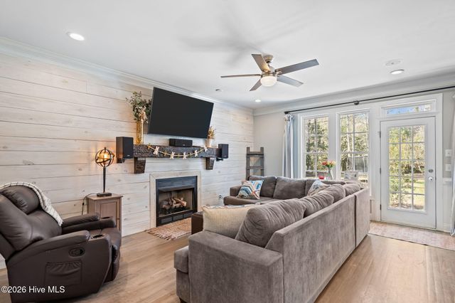 10245 Mariners Cove Court, Leland, NC 28451