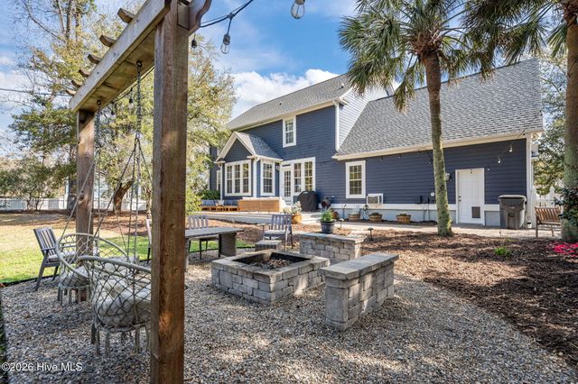 10245 Mariners Cove Court, Leland, NC 28451