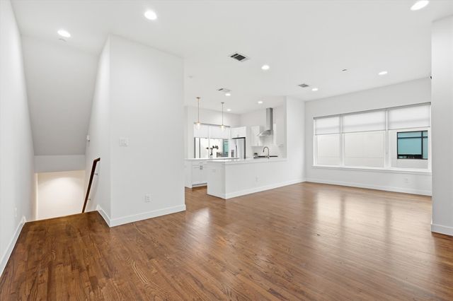 2111 Bennett Avenue 30, Dallas, TX 75206