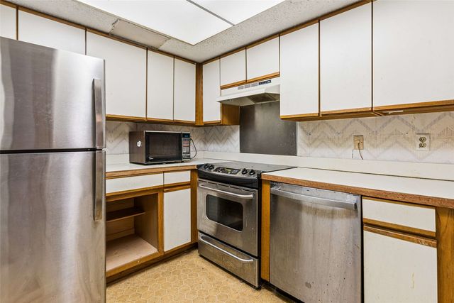 18040 Midway Road 105, Dallas, TX 75287