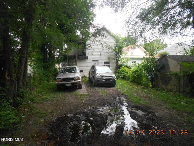 1610 Nevada Street, Toledo, OH 43605