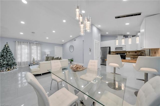 4424 13th AVE, Cape Coral, FL 33914