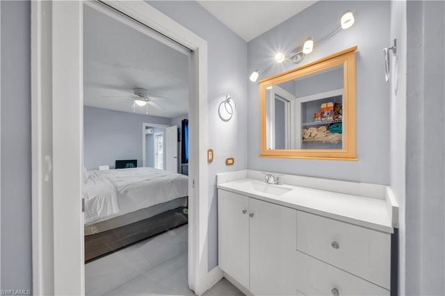 4424 13th AVE, Cape Coral, FL 33914