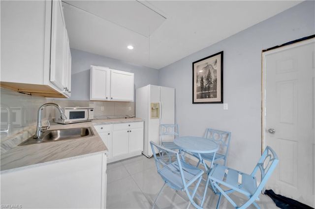 4424 13th AVE, Cape Coral, FL 33914