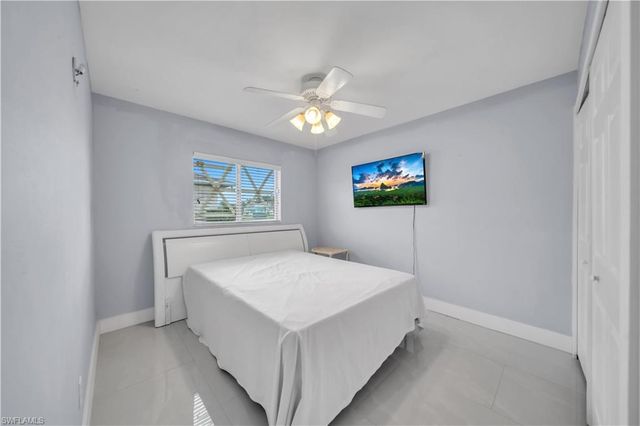 4424 13th AVE, Cape Coral, FL 33914