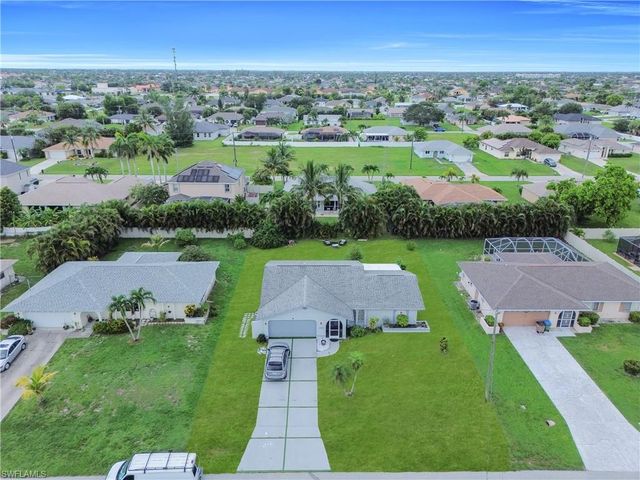4424 13th AVE, Cape Coral, FL 33914