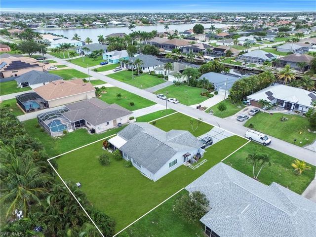 4424 13th AVE, Cape Coral, FL 33914