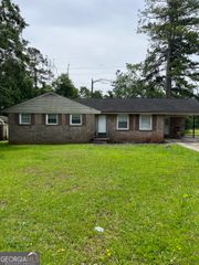 3929 Rockey Valley Drive, Conley, GA 30288