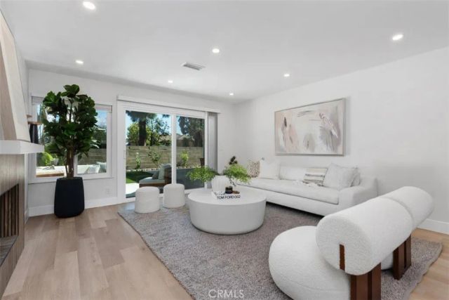 3871 Hendrix Street, Irvine, CA 92614