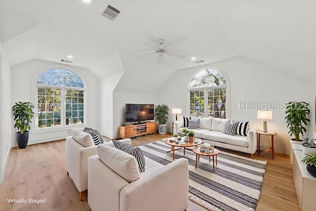 14 Chaplin Dr, Hilton Head Island, SC 29926