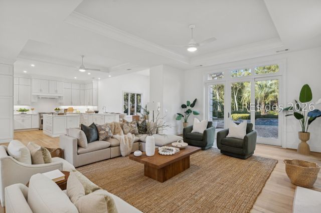 14 Chaplin Dr, Hilton Head Island, SC 29926