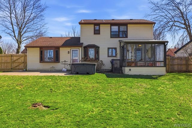 3662 Woodhaven Circle, Hamburg, NY 14075