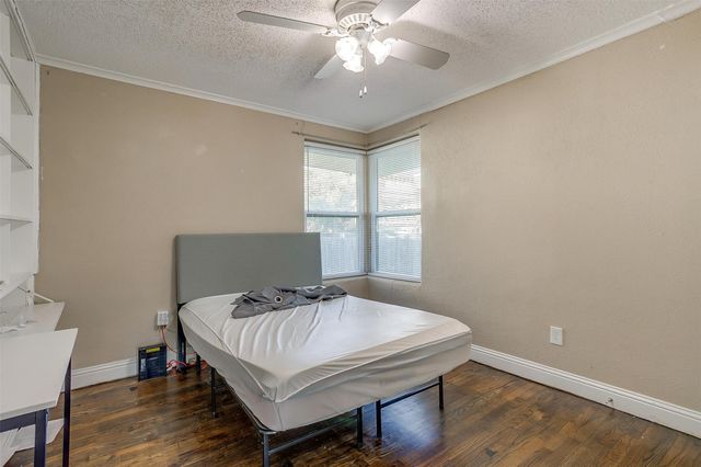 3244 Lubbock Avenue, Fort Worth, TX 76109