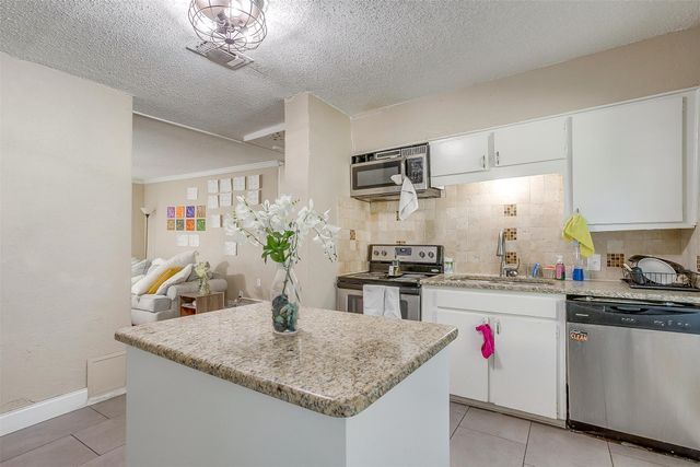 3244 Lubbock Avenue, Fort Worth, TX 76109