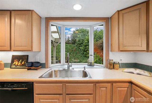 19205 124th Avenue SE, Kent, WA 98031