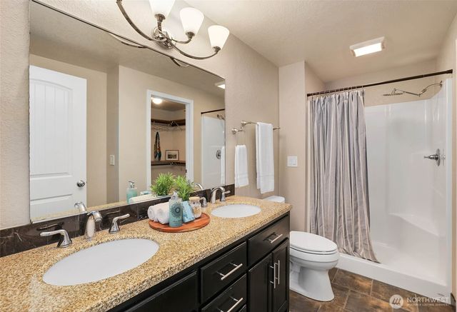 19205 124th Avenue SE, Kent, WA 98031