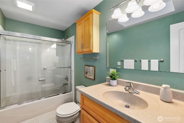 19205 124th Avenue SE, Kent, WA 98031